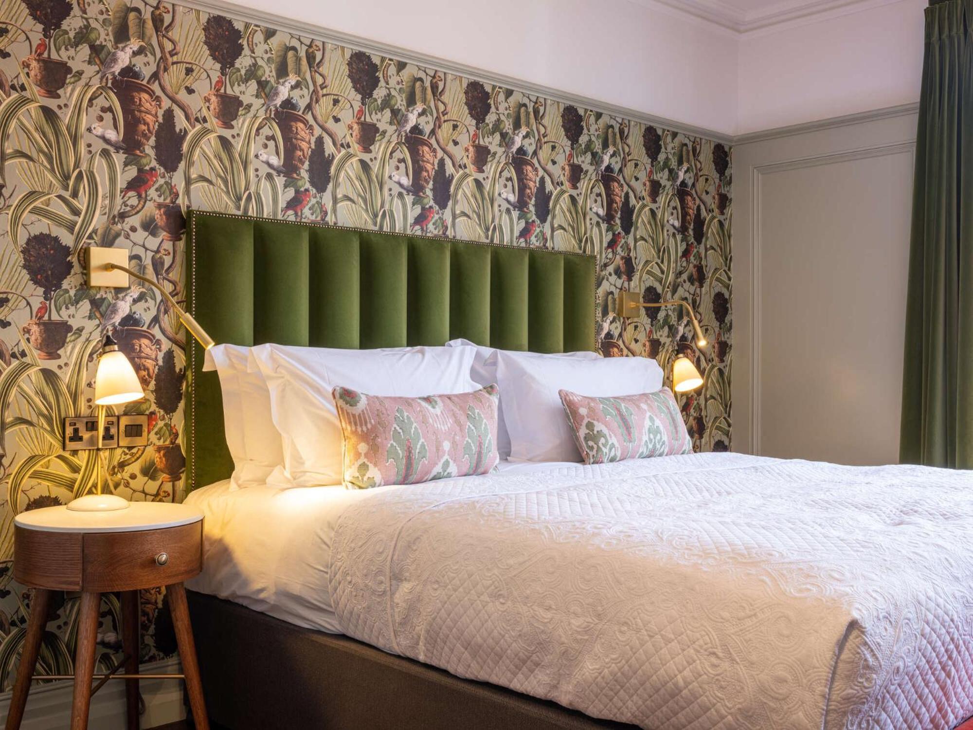 Spread Eagle Hotel London Exterior photo